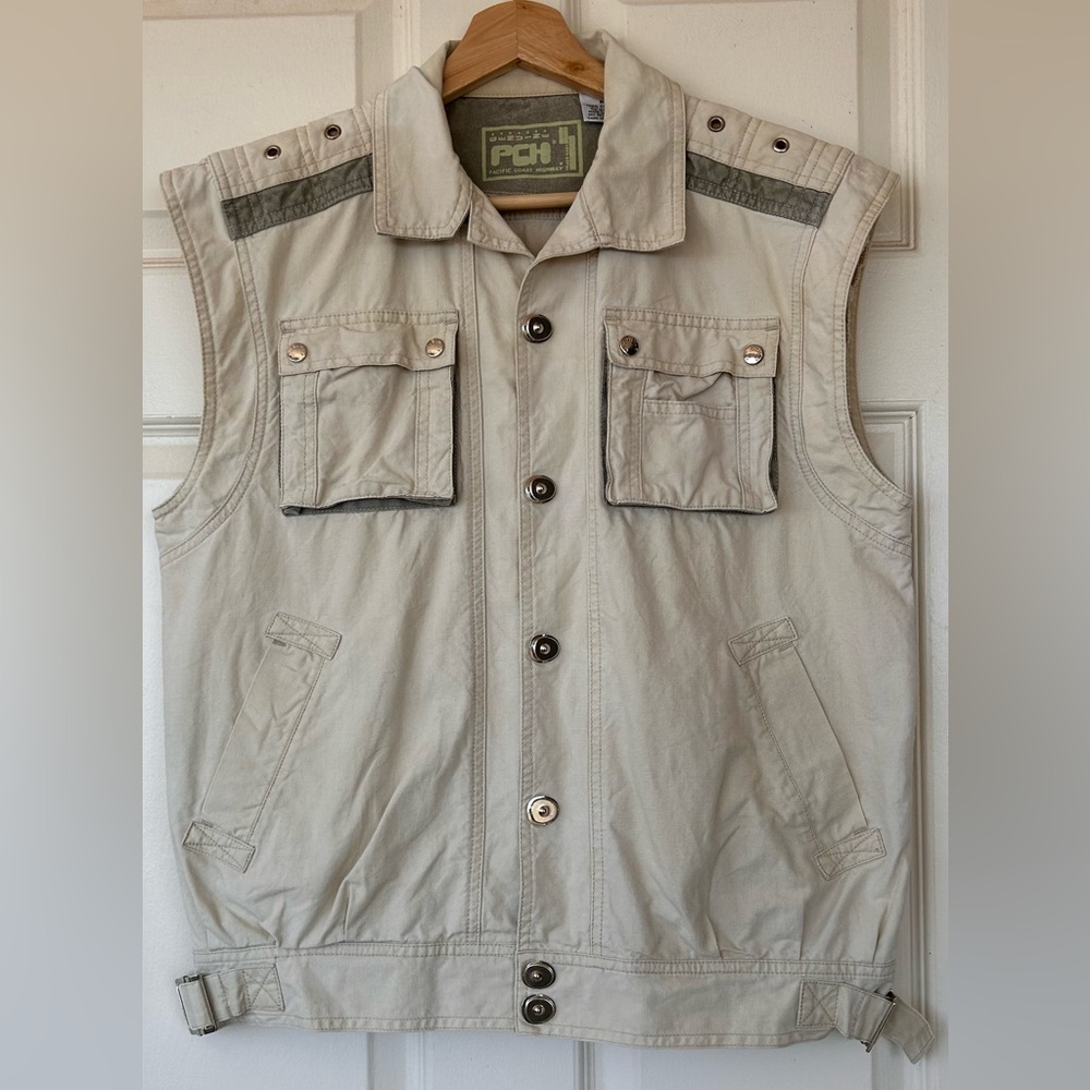 Genuine PCH Men’s Khaki Vest Snap‎ & Buckle Size Medium